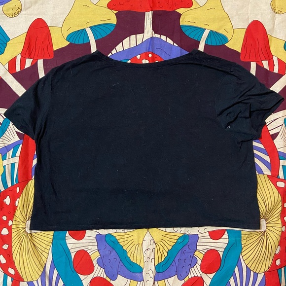 Stranger Things Crop Top - Picture 3 of 3